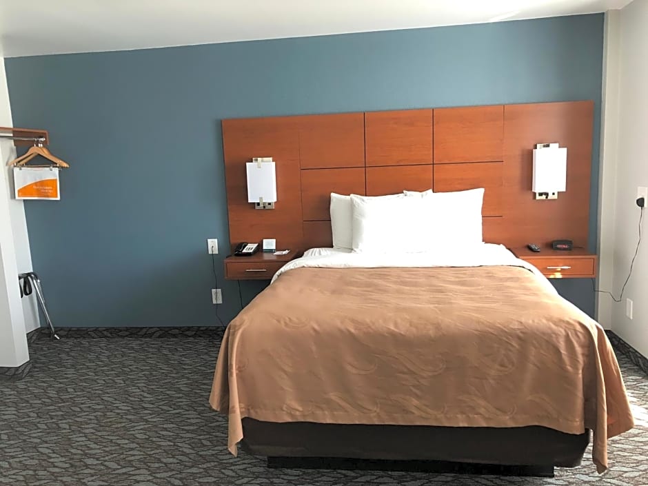 Quality Inn & Suites Watertown Fort Drum