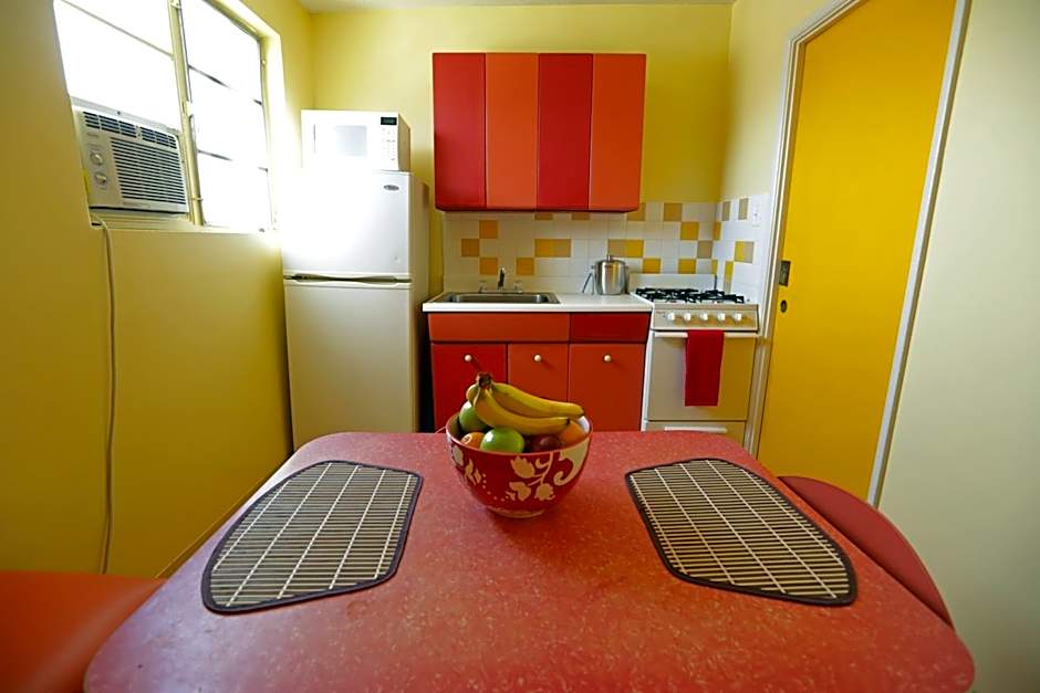 Banana Bungalow Hollywood Hotel & Hostel