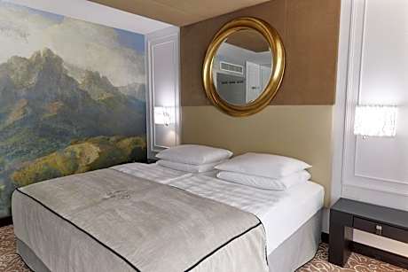 Premier Room
