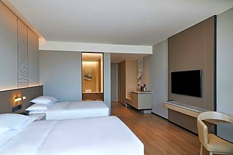 Executive Double Room with Two Double Beds and Lounge Access