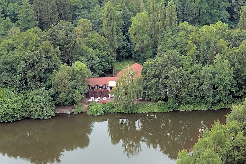 Lovecký hotel Jívák