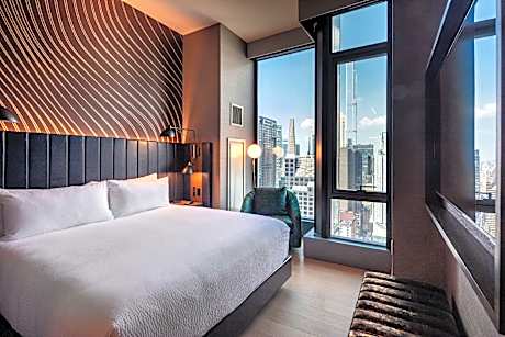 Corner 1 Bedroom Suite- 45Th Floor- King Bed