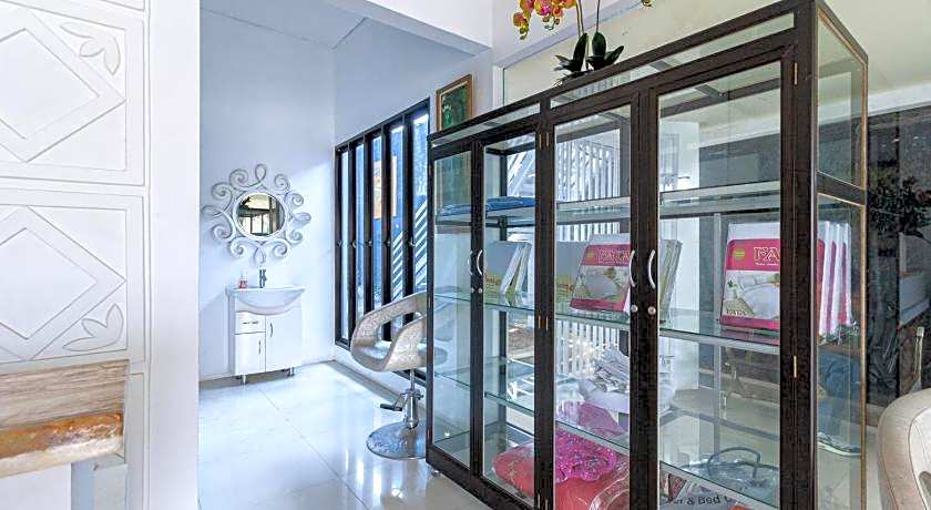 Urbanview Daniela Jambi by RedDoorz