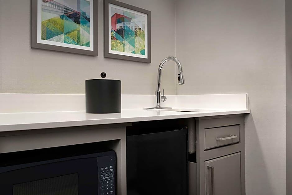 Hampton Inn By Hilton Waterloo, Ia