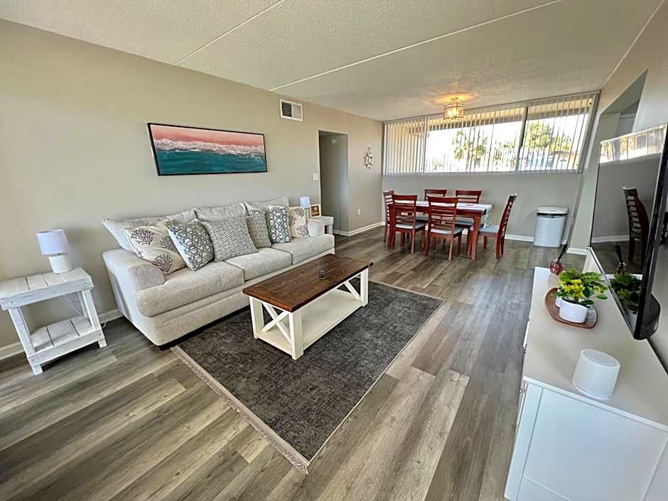 Wondrous Waterfront Condo w/ Pool & Washer/Dryer