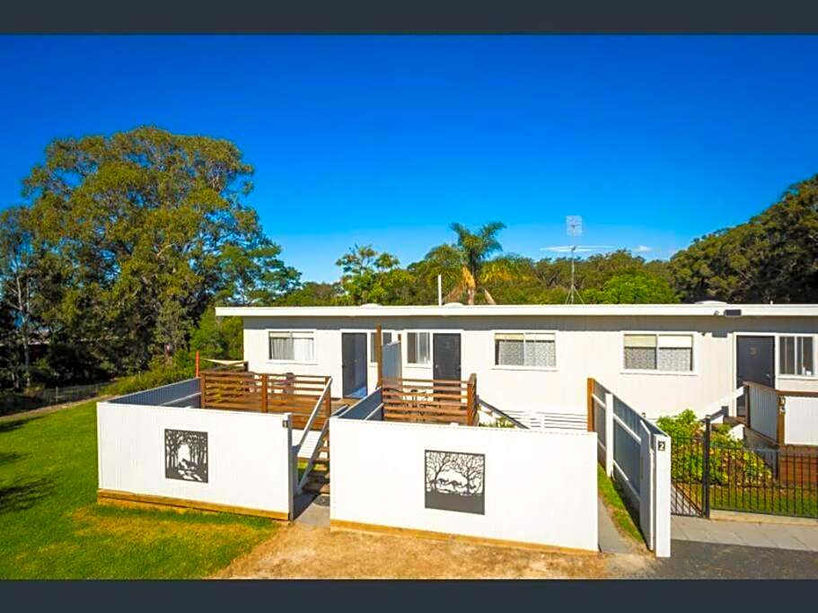 Top of the Lake Holiday Units