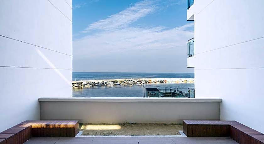 Chonpines Ocean Suites