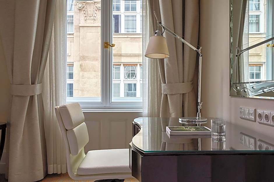 Four Seasons Hotel Gresham Palace Budapest