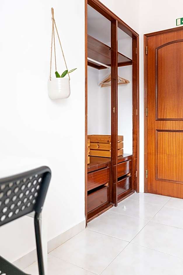 Surf Yoga Ericeira Guest House