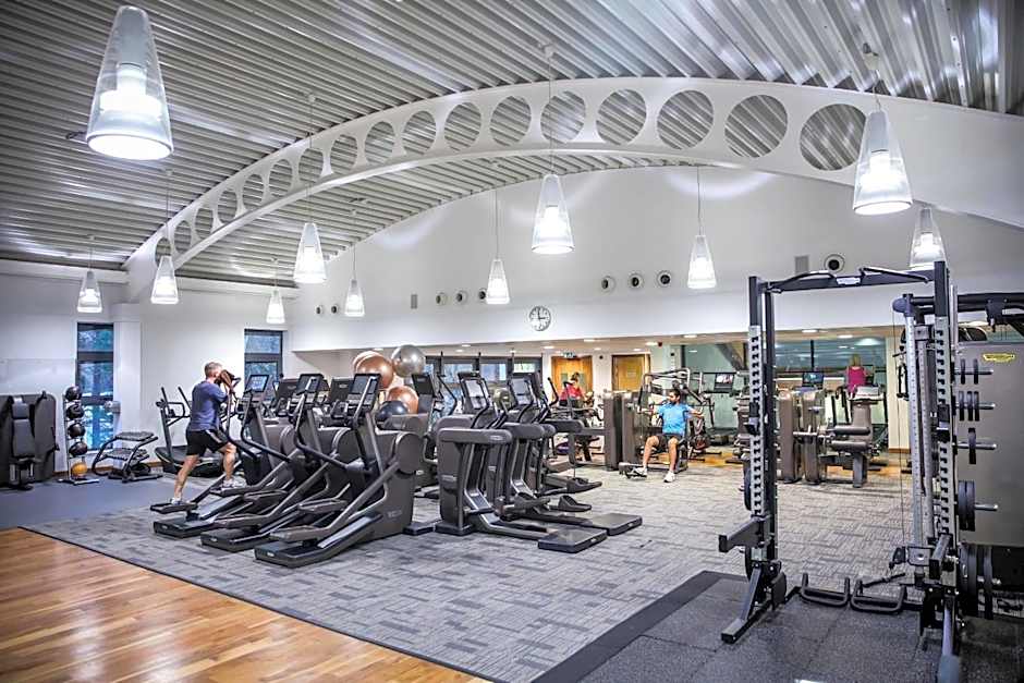 Foxhills Club & Resort