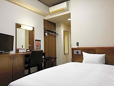 Single Room - Non-Smoking - Main Building