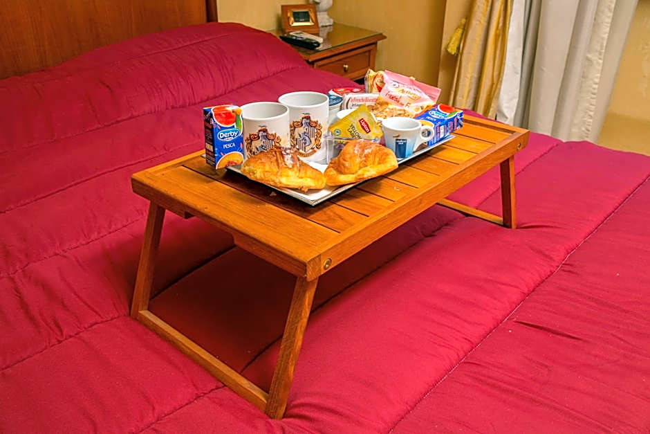 Luxury Rooms H 2000 Roma