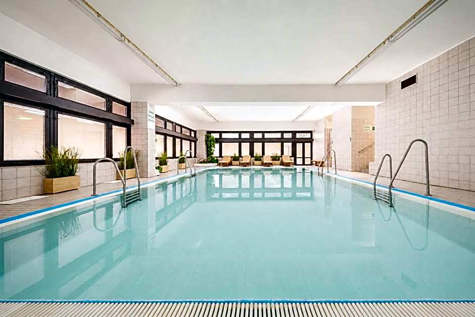 Hotel Adamantino