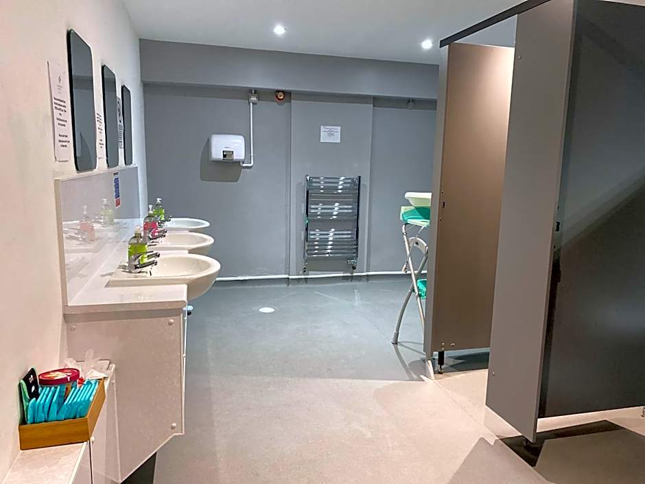 Hartfield House Hostel