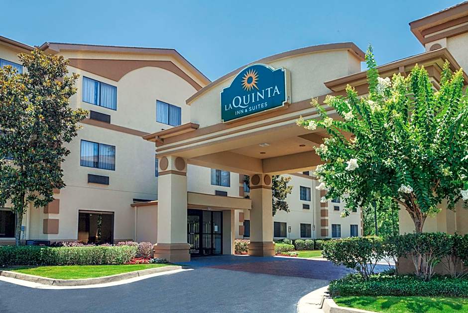 La Quinta Inn and Suites Jackson Airport