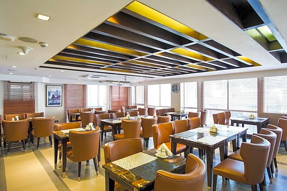 Platinum Grand Hotel