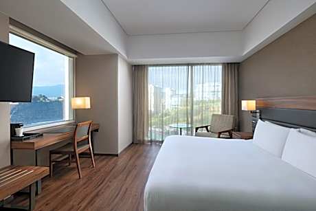 City View Corner Room