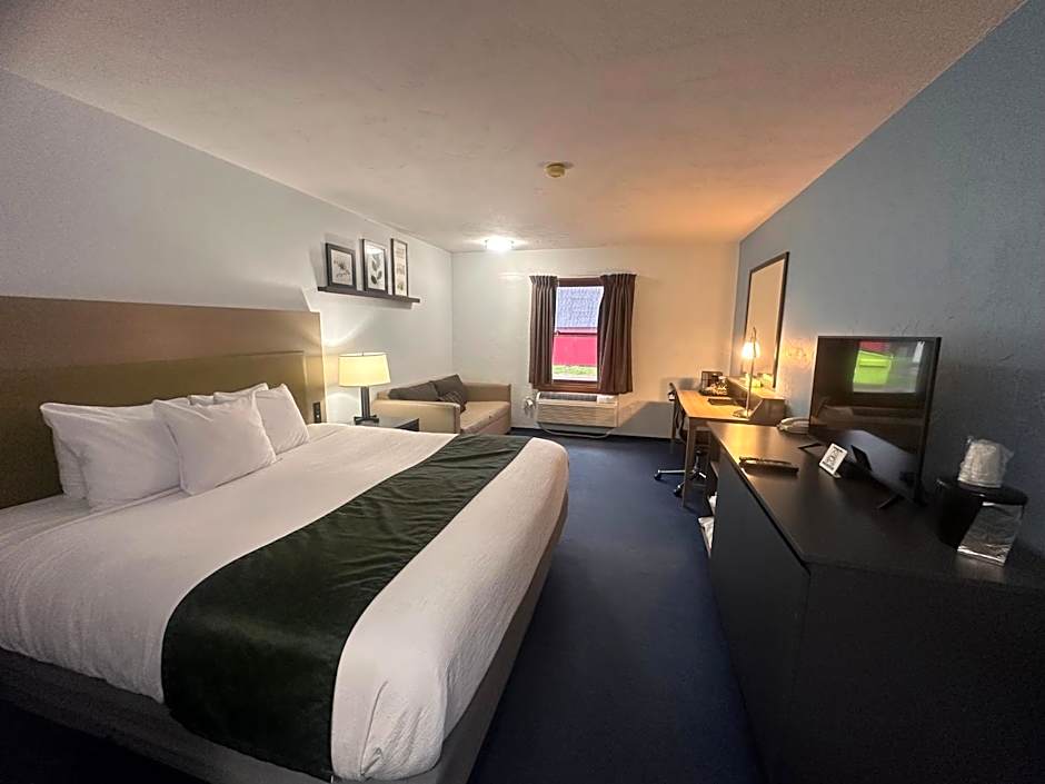 Pictured Rocks Inn and Suites