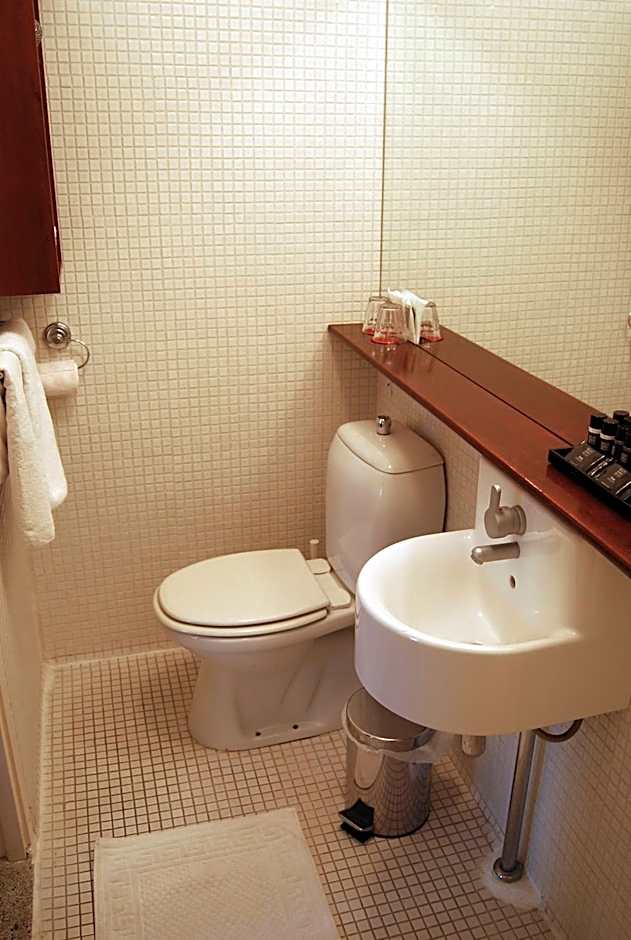 Amsterdam House Hotel