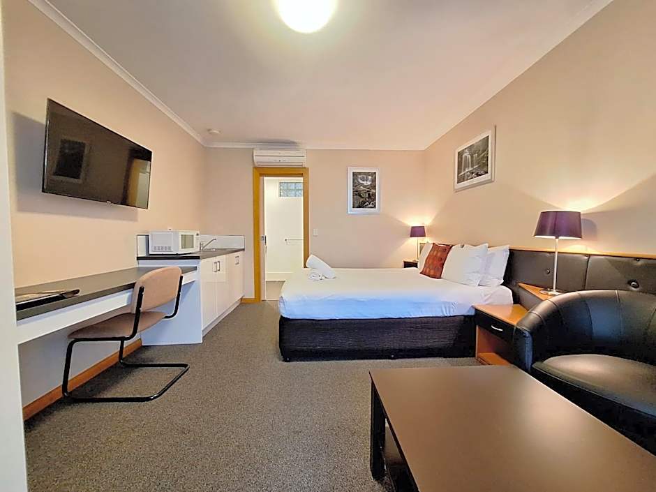 Photo 1 of 9 of Deluxe Queen Room with Kitchenette