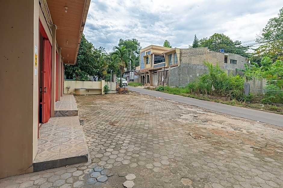 RedDoorz near Mall Boemi Kedaton 2 Lampung