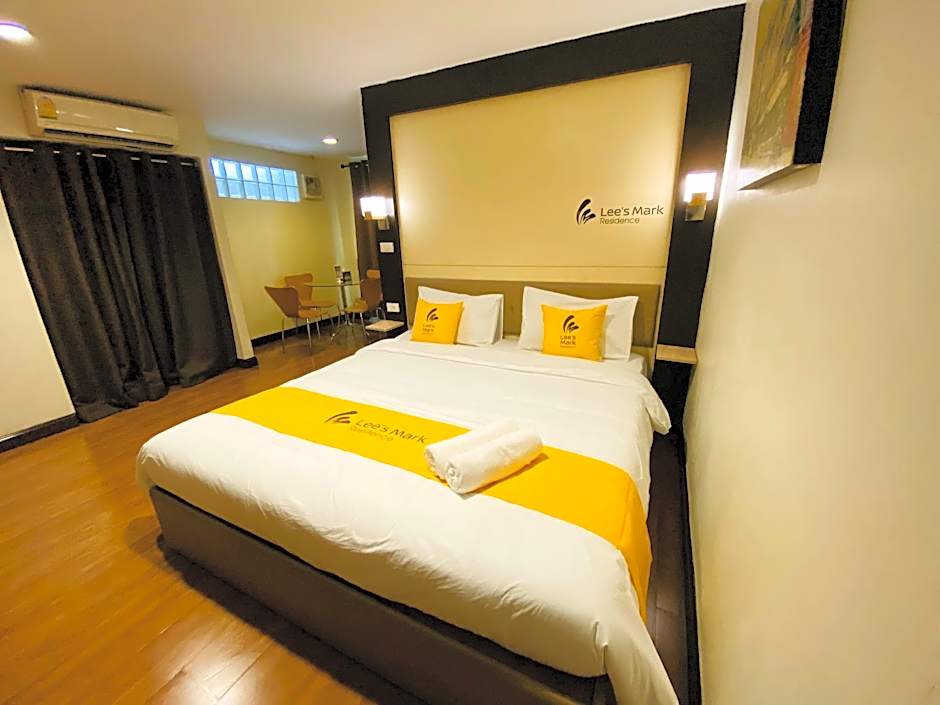 Lee's Mark Residence