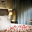 Columbus Hotel Monte-Carlo, Curio Collection by Hilton