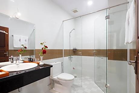 Large Double Room