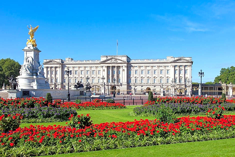 London Queens Apartments