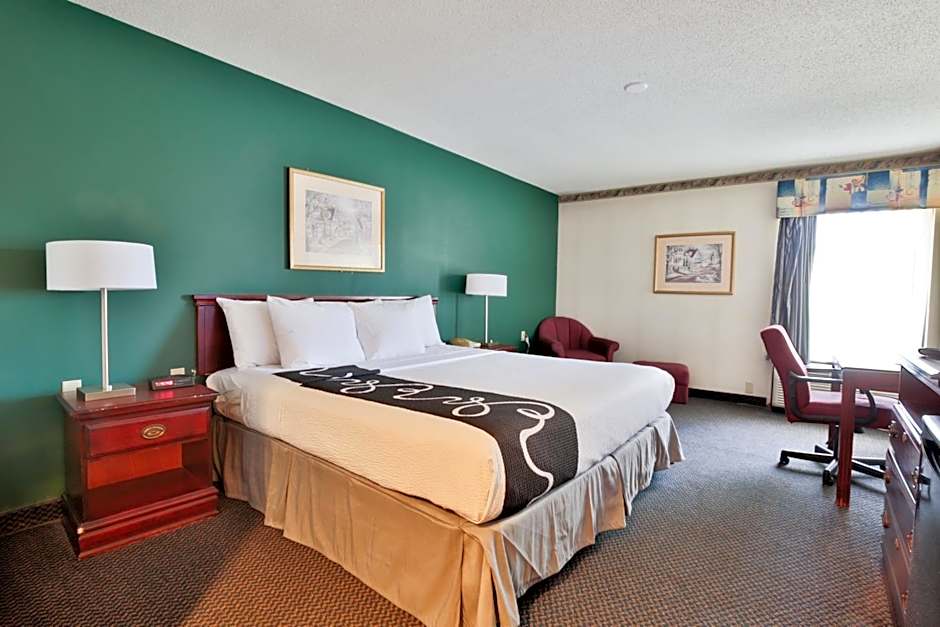 The View Inn & Suites Bethlehem / Allentown / Lehigh Airport