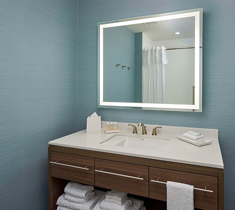 Photo 1 of 4 of 1 King Bed and 1 Queen Bed Suite, Ocean View, Balcony