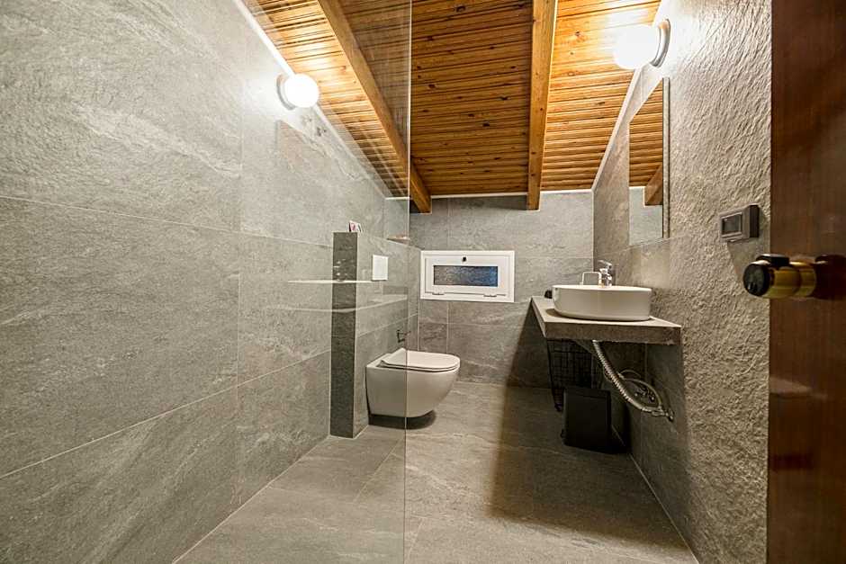 Denise Studios and Apartments