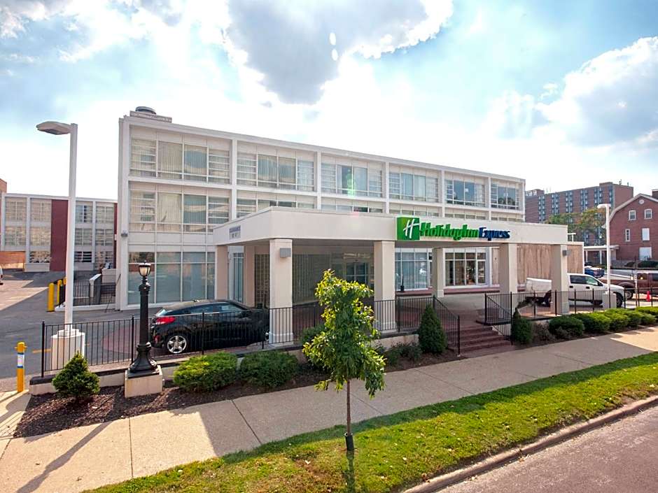 Holiday Inn Express St. Louis Central West End By IHG