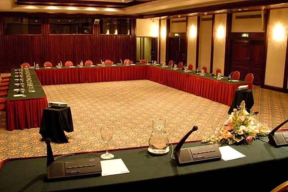 Radisson Montevideo Victoria Plaza Hotel