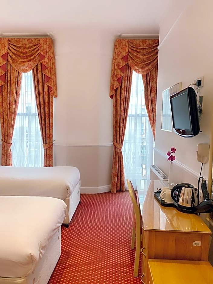 Hyde Park Radnor Hotel B&B