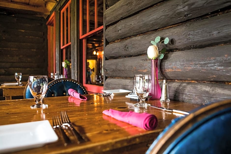Garnet Hill Lodge