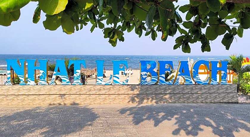View Nhat Le Beach Hotel