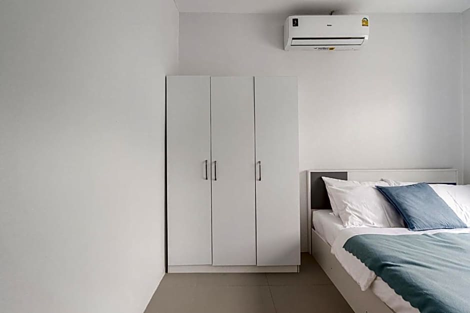 MIQ HK111-4BR Home Ratchada-Huaykwang 14PAX