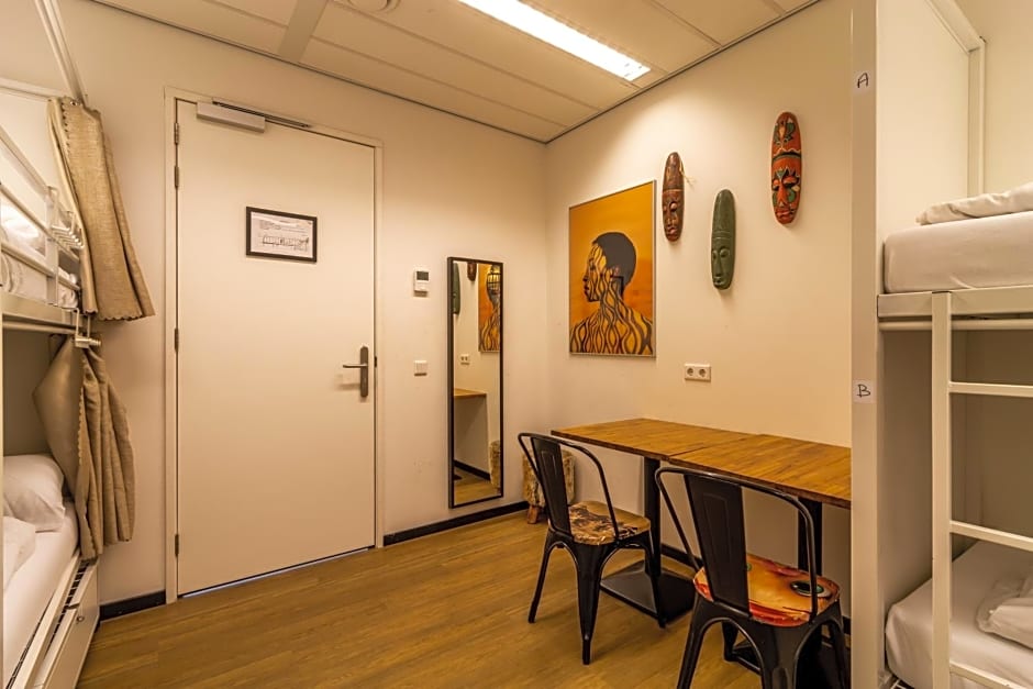 Hostelle - women only hostel Amsterdam