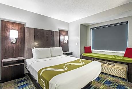 1 Queen Bed, Nonsmoking