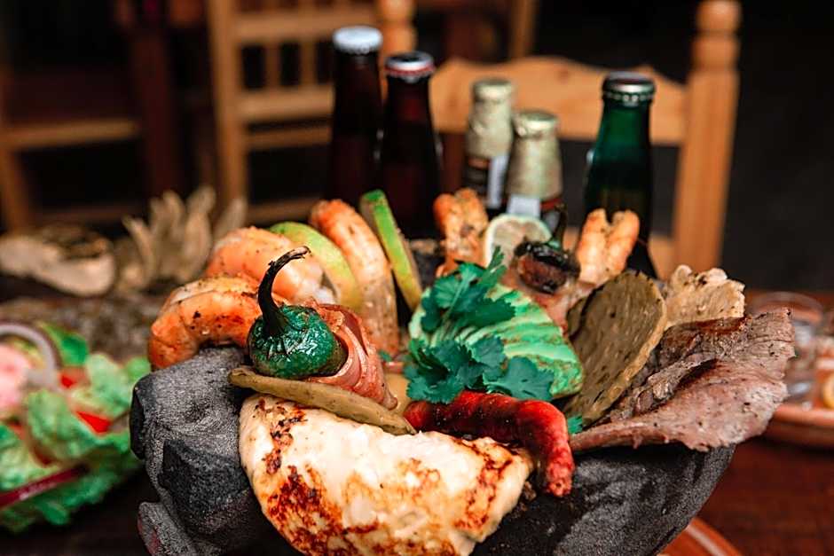 Hotel & Suites Cerro Roj0