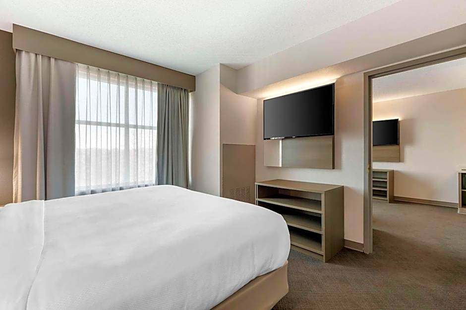 Comfort Inn & Suites Cuyahoga Falls - Akron