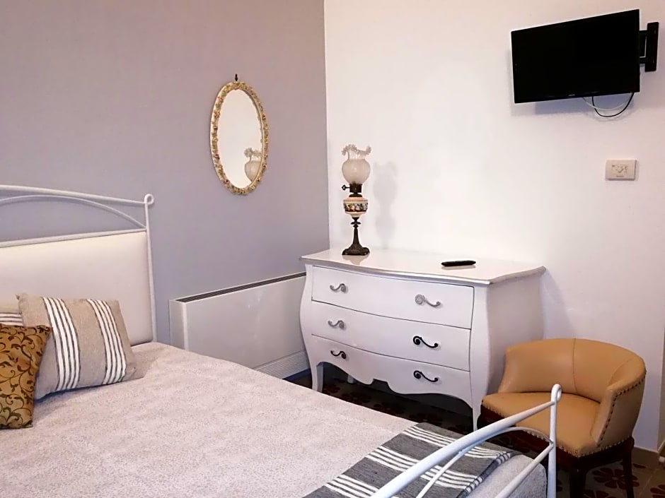 Agorà Suites & Apartments