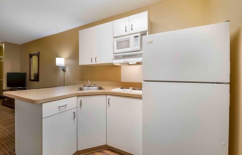 Extended Stay America Suites - Indianapolis - Airport