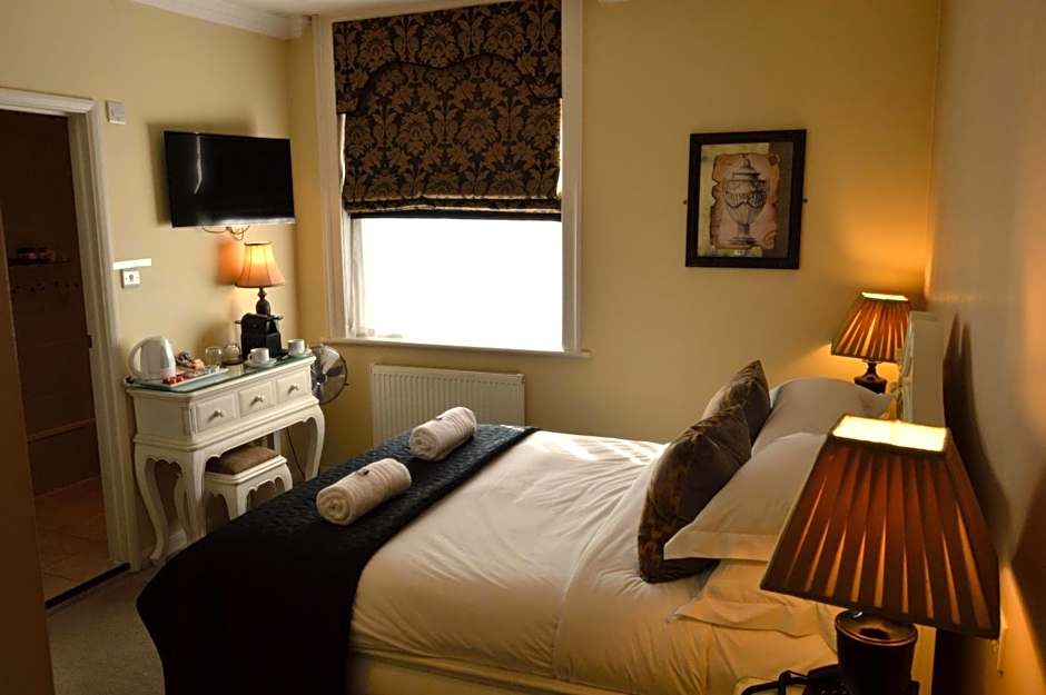 Le Bouchon Brasserie & Hotel