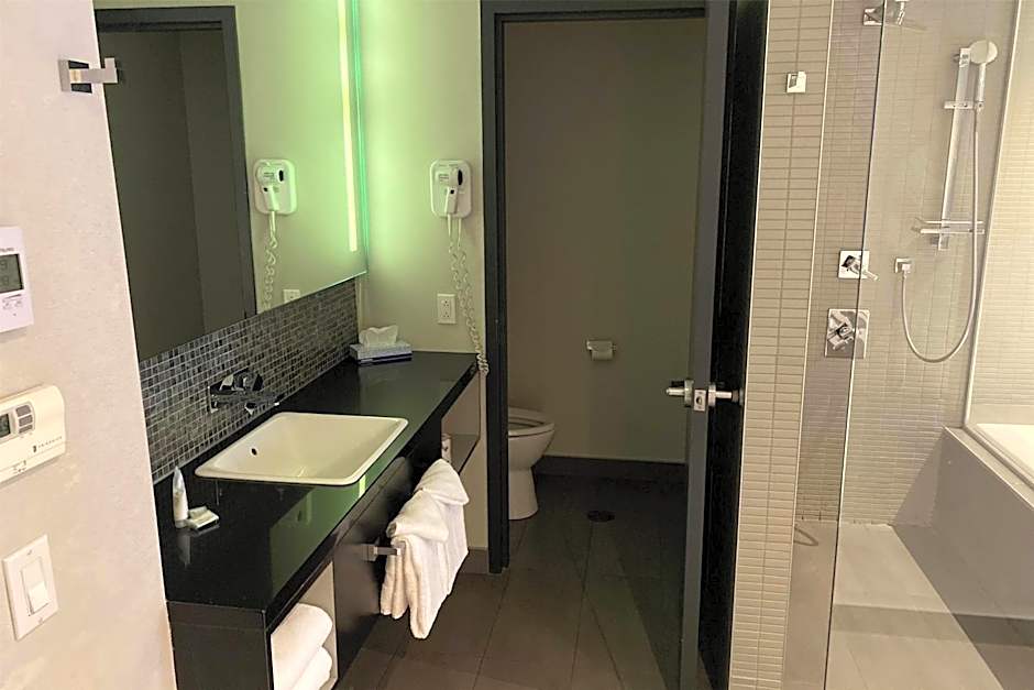 Ramada by Wyndham Laval