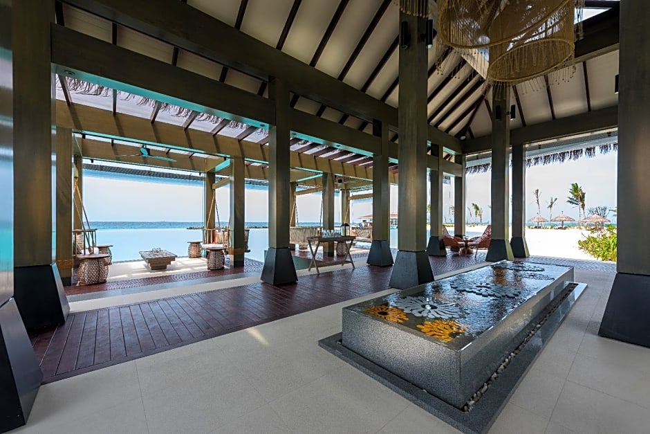 Grand Park Kodhipparu Maldives