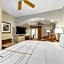 La Quinta Inn & Suites by Wyndham Marble Falls