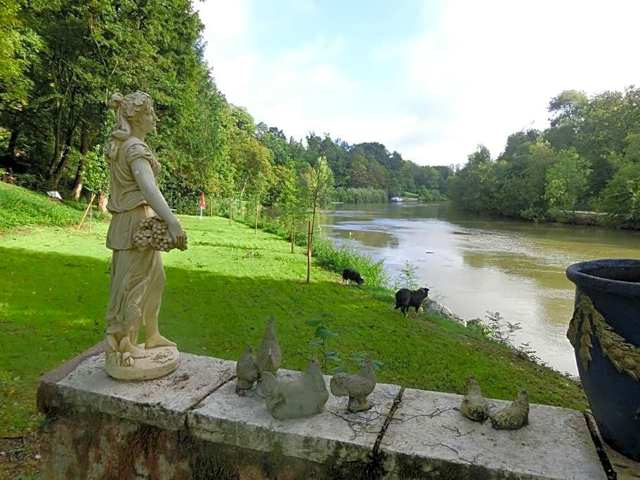 Chateau Saint Claude an der Saone