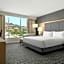 Hilton Los Angeles North/Glendale & Executive Meeting Center